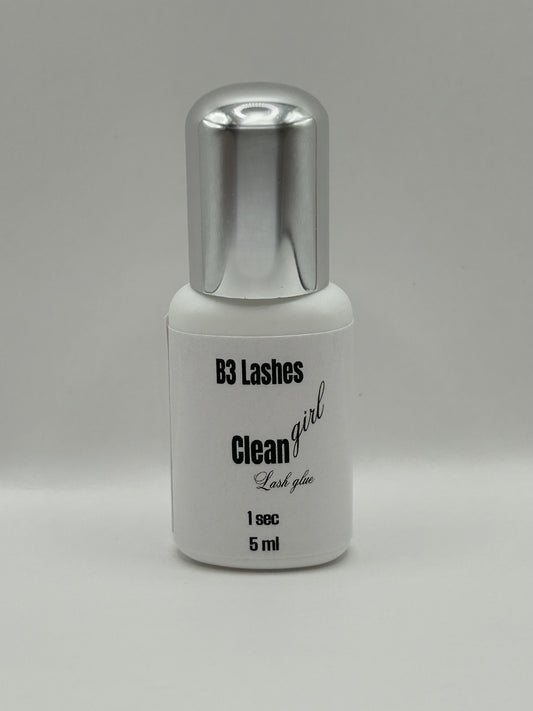 Clean Girl Lash Glue